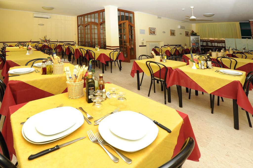 מונטה קטיני טרמה Hotel Marina מראה חיצוני תמונה